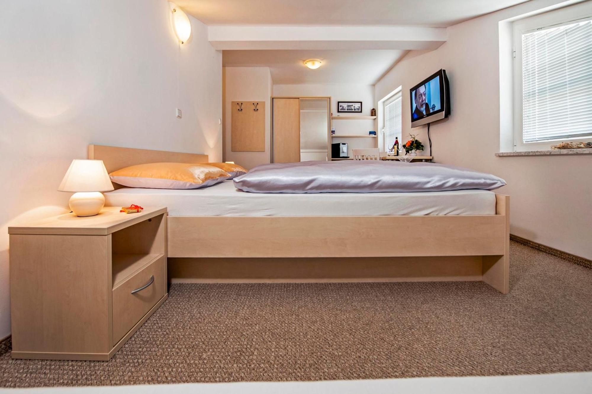 Marko Apartmani Rovigno Camera foto