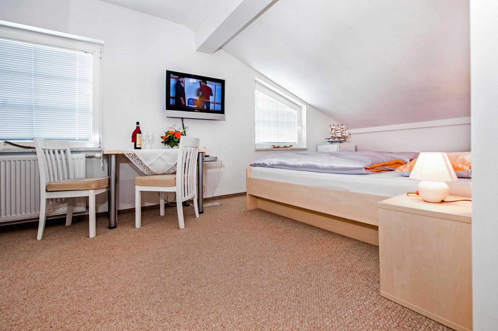 Marko Apartmani Rovigno Esterno foto
