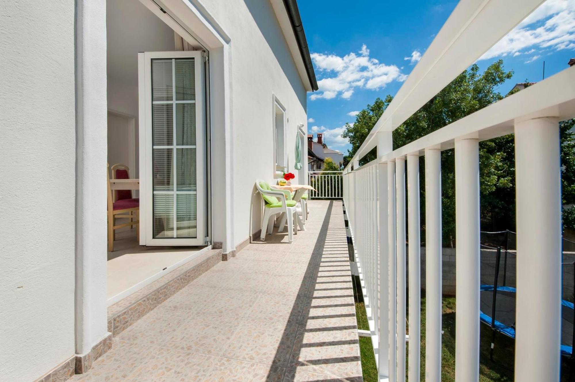 Marko Apartmani Rovigno Esterno foto