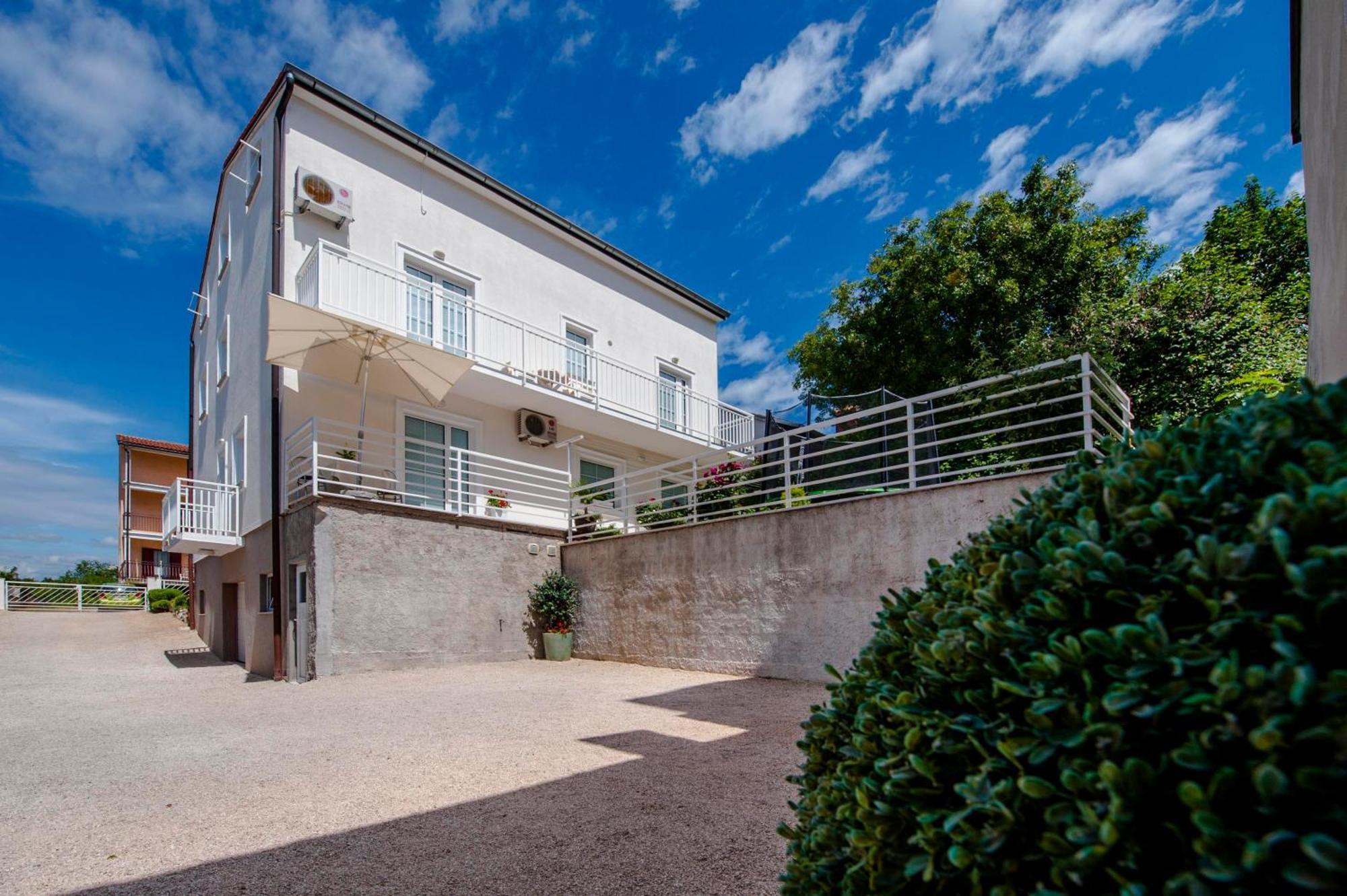 Marko Apartmani Rovigno Esterno foto