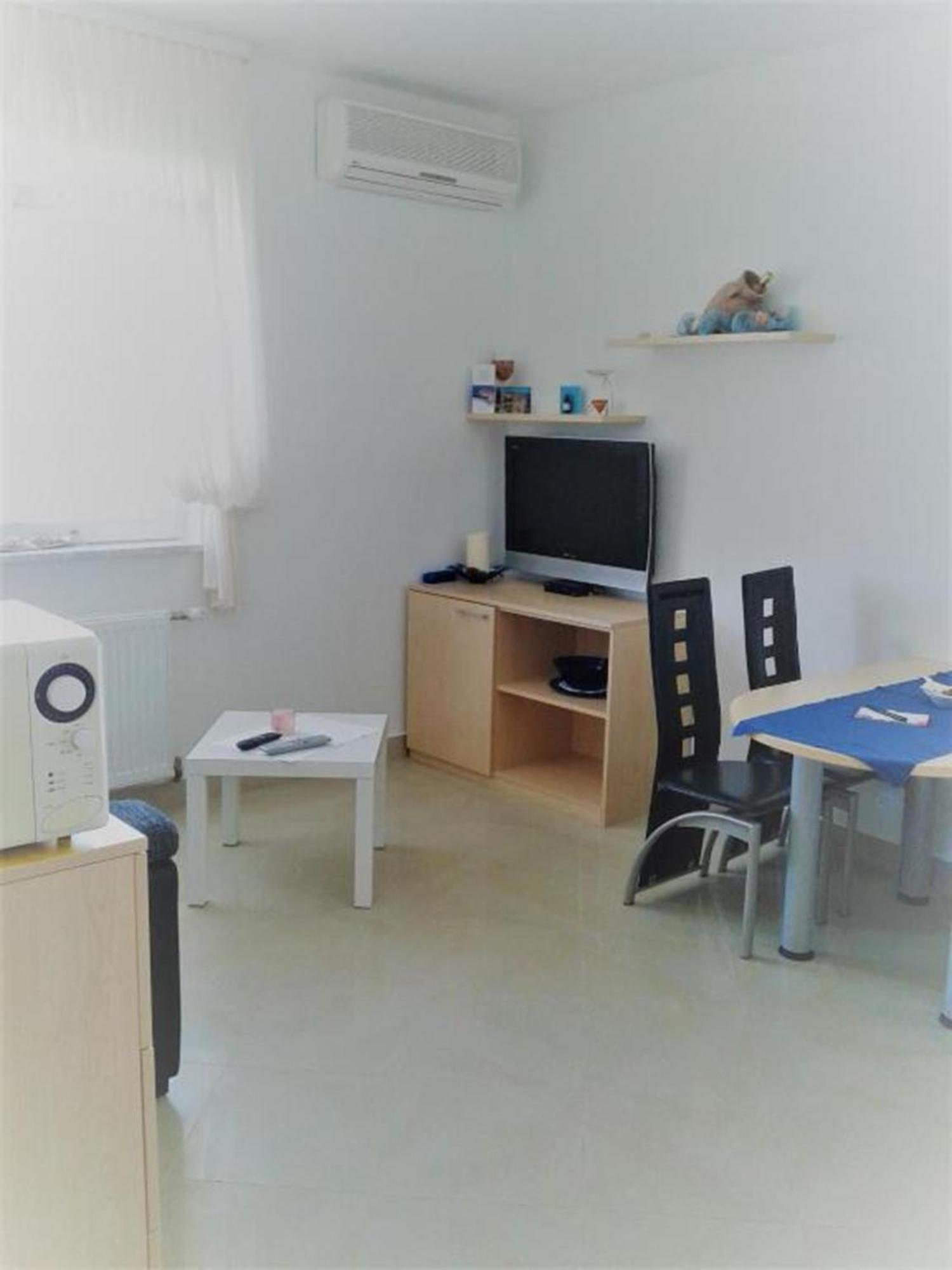 Marko Apartmani Rovigno Camera foto